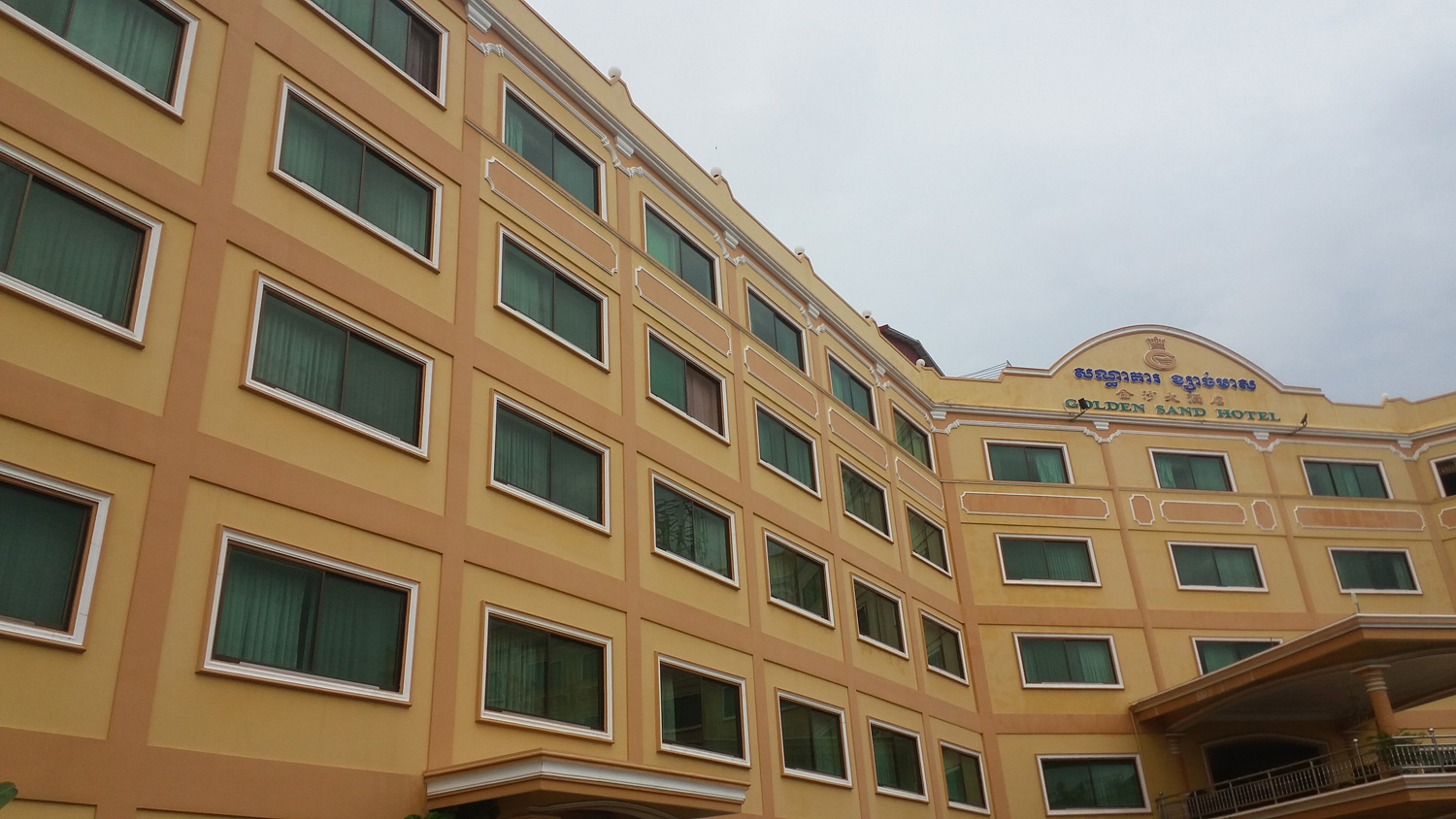 GOLDEN SAND HOTEL (3 STAR HOTEL) IN SIHANOUK VILLE