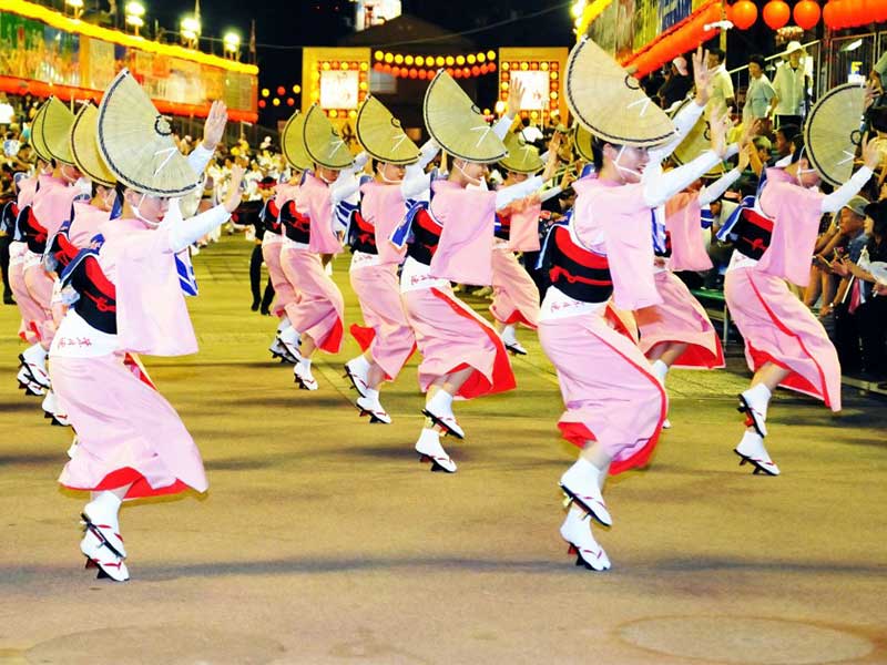 mua xuan nhat ban le hoi am nhac la folle journee au japon
