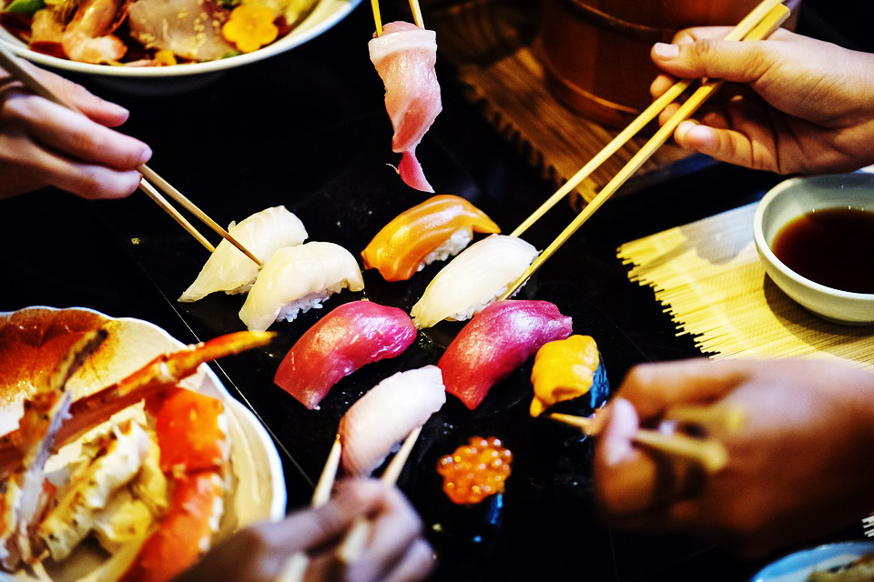 Sushi hải sản
